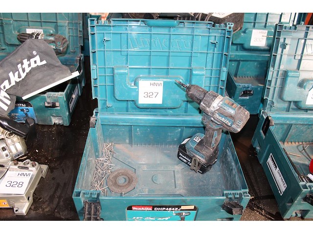 Accu schroefmachine met accu in kunststof koffer. - afbeelding 1 van  2