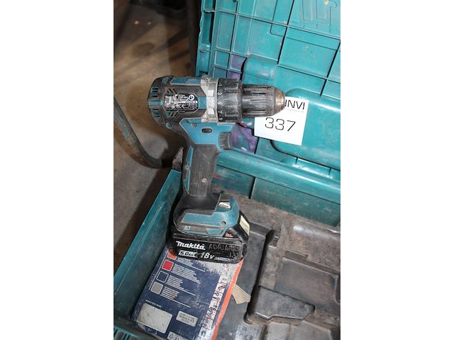 Accu schroefmachine met accu in kunststof koffer. - afbeelding 2 van  2