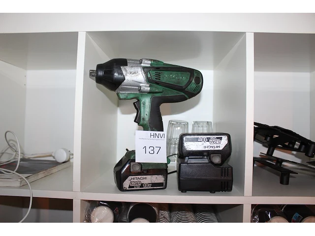 Accu slagmoersleutel hitachi met extra 5 ah accu en acculader. - afbeelding 1 van  1