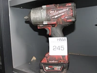 Accu slagmoersleutel milwaukee m18 onefhiwf12 met 5 ah accu. - afbeelding 1 van  1