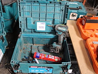 Accu slagschroevendraaier makita met accu in kunststof koffer. - afbeelding 1 van  2