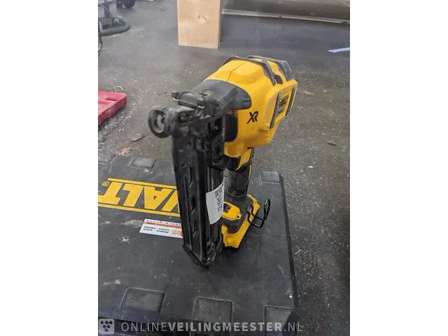 Accu tacker dewalt, 16ga brushless - afbeelding 4 van  11