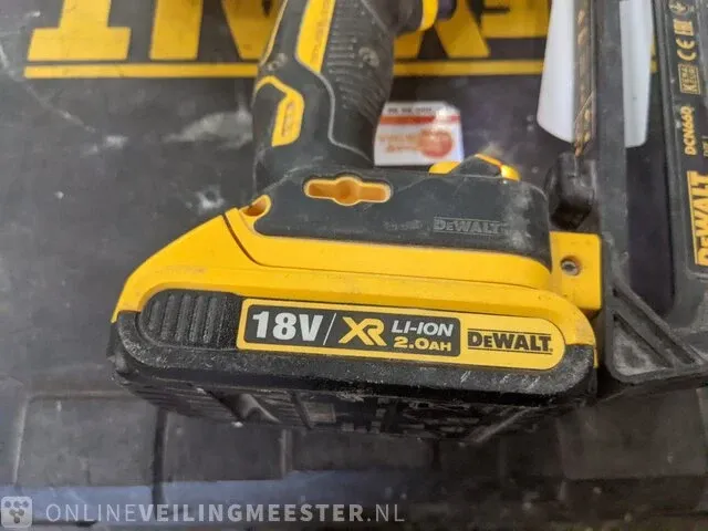 Accu tacker dewalt, 16ga brushless - afbeelding 7 van  11