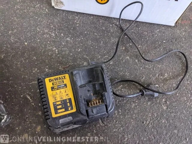 Accu tacker dewalt, 16ga - afbeelding 5 van  7