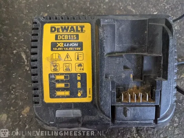 Accu tacker dewalt, 16ga - afbeelding 6 van  7