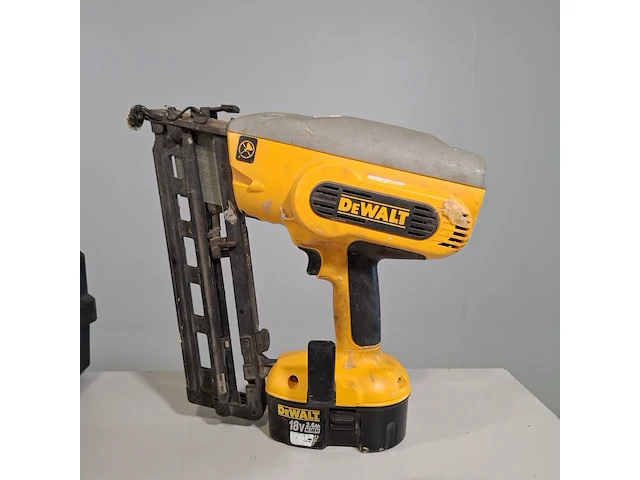 Accu tacker, dewalt, dc618 - afbeelding 2 van  8