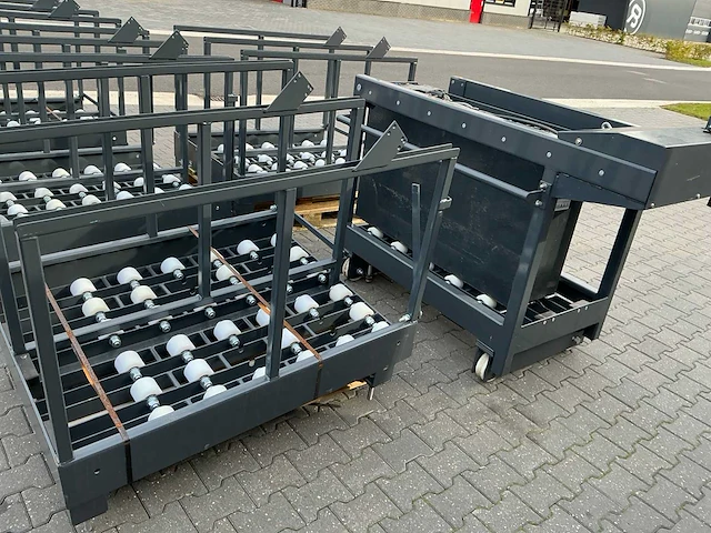 Accu transportkar en 4 accubokken - afbeelding 2 van  8