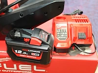 Accudoorslijpmachine milwaukee m18 fcos230 incl. accu, lader en slijpschijf - afbeelding 3 van  6