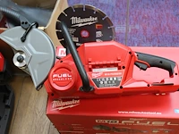 Accudoorslijpmachine milwaukee m18 fcos230 incl. accu, lader en slijpschijf - afbeelding 5 van  6