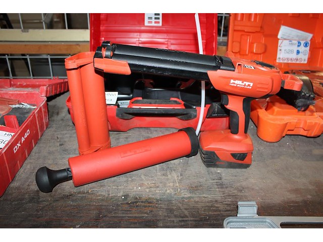 Accukitspuit hilti hde500 in koffer met accu. - afbeelding 3 van  4