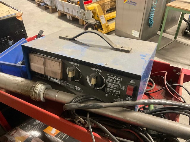 Acculadder en diversen - afbeelding 4 van  5