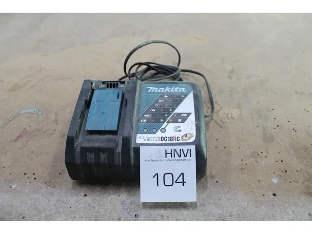 Acculader makita. - afbeelding 1 van  1