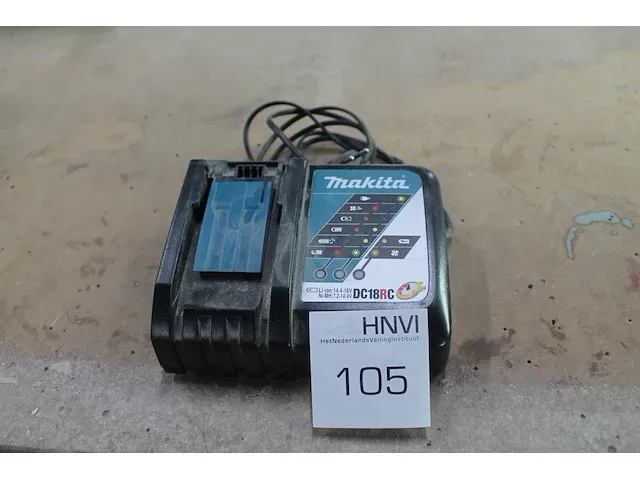 Acculader makita. - afbeelding 1 van  1
