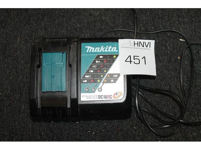 Acculader makita. - afbeelding 1 van  1
