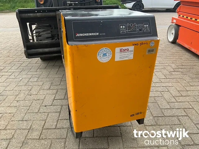Acculader - afbeelding 1 van  6