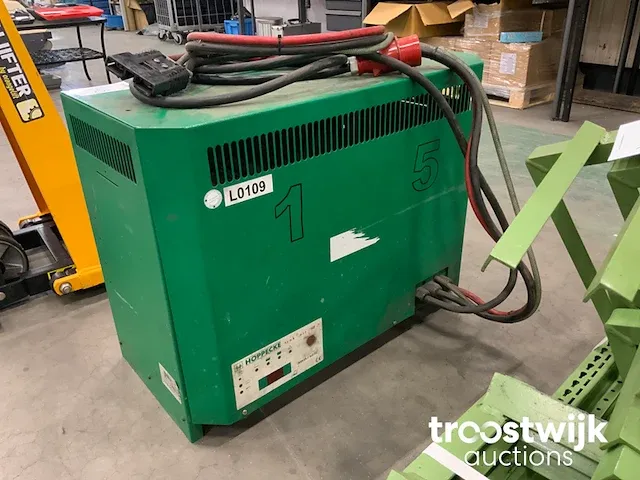 Acculader - afbeelding 1 van  4