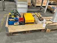 Acculaders, knijptang en divers - afbeelding 3 van  10