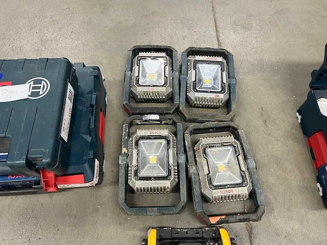 Acculedlampen, boormachine, accuslijper, koffers - afbeelding 3 van  5