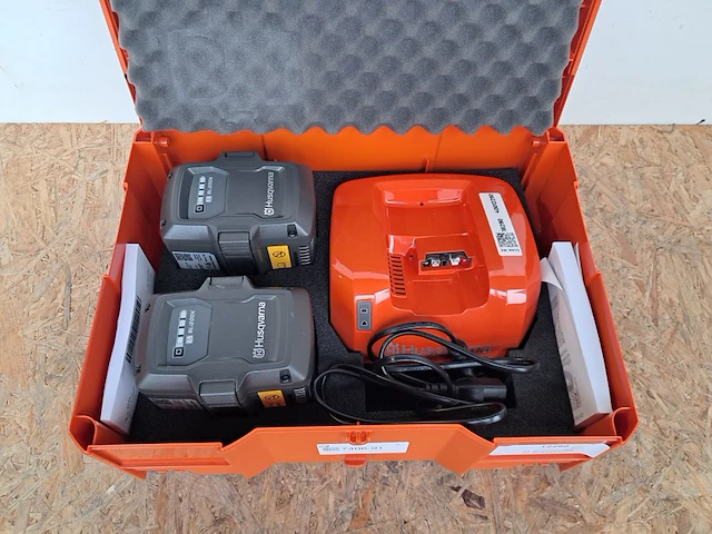 Accupakket 36v / 5,1ah incl. 2x accu, 1x acculader - afbeelding 2 van  8