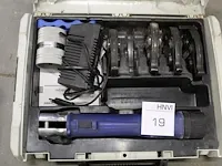 Accupersbekkentang geberit met accu en lader in koffer - afbeelding 2 van  2