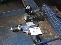 Accuschroefmachine berner met twee accu's en lader. - afbeelding 1 van  2