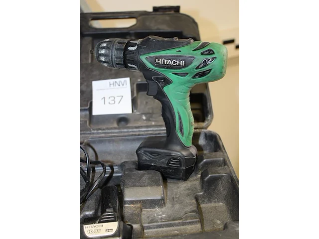 Accuschroefmachine hitachi met 2 accu's en lader. - afbeelding 2 van  2