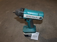 Accuslagmoersleutel makita met accu. - afbeelding 1 van  1