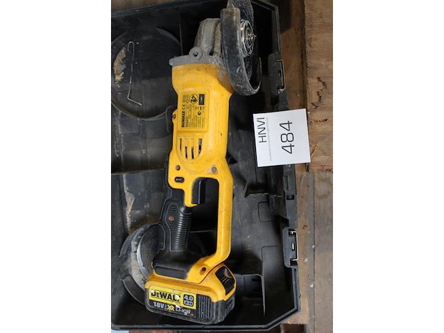 Accuslijptol dewalt met accu in koffer. - afbeelding 2 van  2