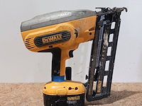 Accutacker en bouwradio , de walt, tacker type dc 68 - afbeelding 13 van  18