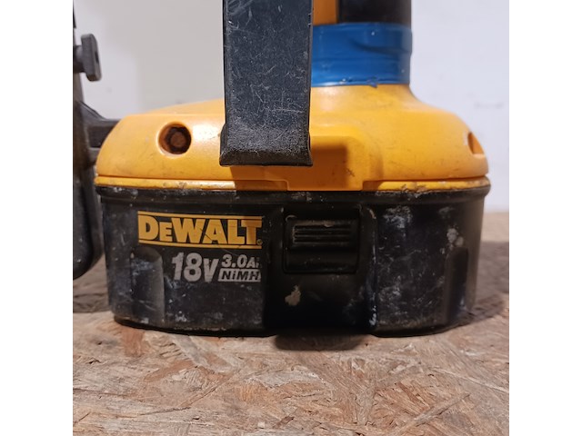 Accutacker en bouwradio , de walt, tacker type dc 68 - afbeelding 16 van  18