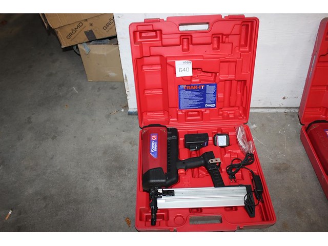 Accutacker powers trak-it c4 met accu en lader in koffer. - afbeelding 1 van  2