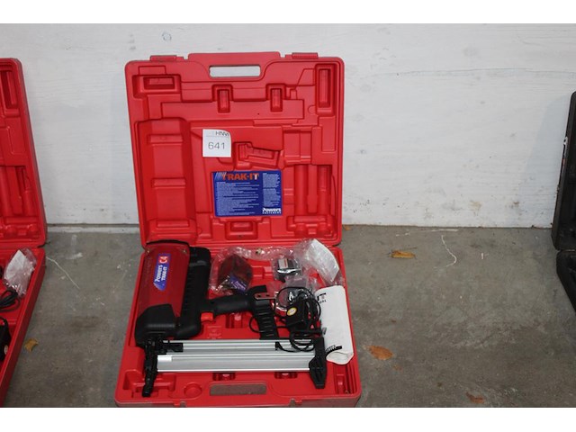 Accutacker powers trak-it c4 met accu en lader in koffer. - afbeelding 1 van  2