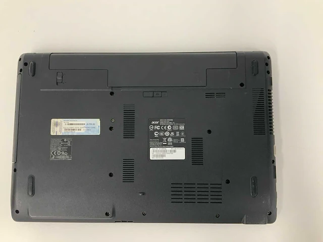 Acer - aspire 5349-b814g50mnkk laptop - afbeelding 3 van  3