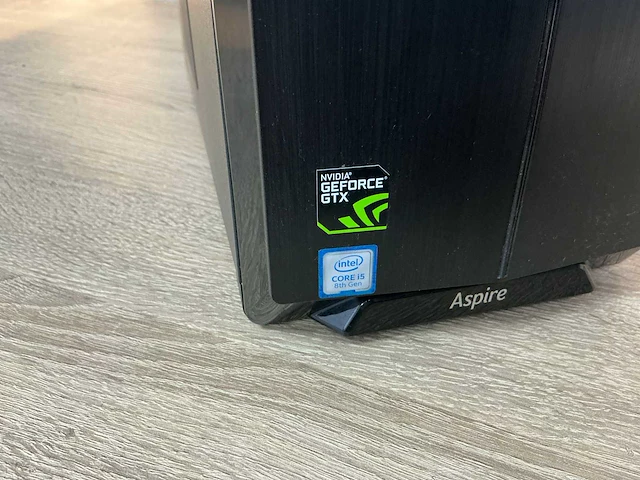 Acer - aspire tc-885 - desktop - afbeelding 2 van  4