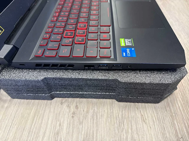 Acer nitro 5 an515-57-5666 gaming laptop - afbeelding 9 van  11