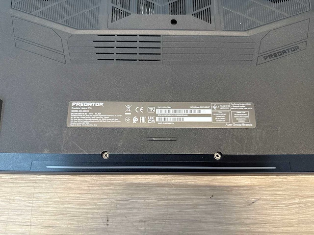 Acer predator helios ph315-55-784y gaming laptop - afbeelding 2 van  11
