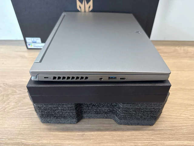 Acer predator triton 300se pt314-52s-770q gaming laptop - afbeelding 7 van  9