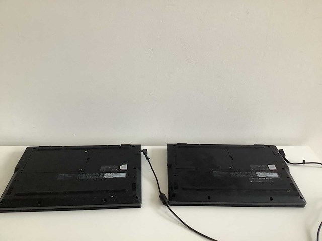 Acer travelmate spin b118 laptop (2x) - afbeelding 5 van  6