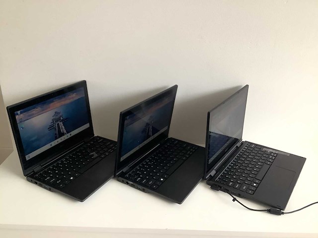 Acer travelmate spin b118 laptop (3x) - afbeelding 1 van  6