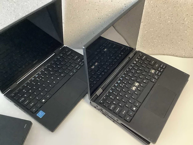 Acer travelmate spin b118 series laptop (5x) - afbeelding 4 van  8