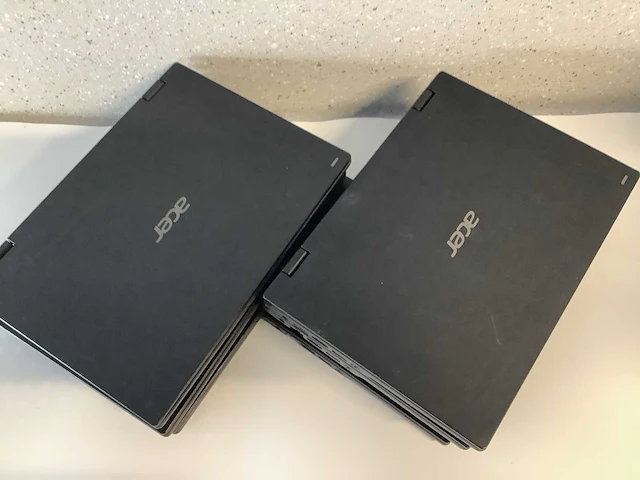 Acer travelmate spin b118 series laptop (8x) - afbeelding 3 van  10