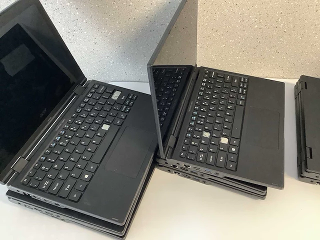 Acer travelmate spin b118 series laptop (8x) - afbeelding 4 van  8