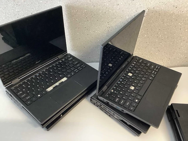 Acer travelmate spin b118 series laptop (8x) - afbeelding 5 van  9