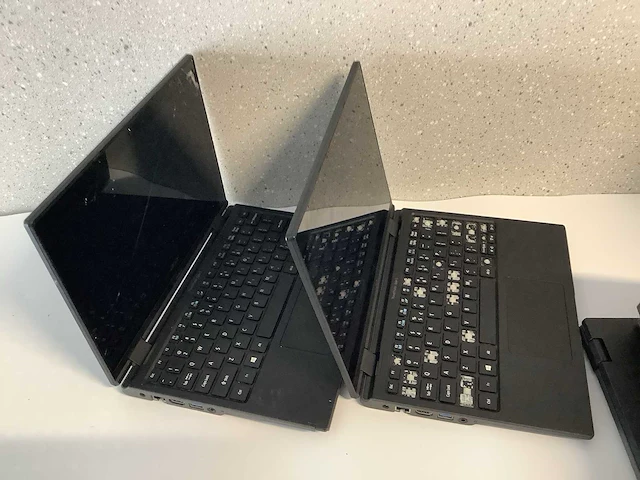 Acer travelmate spin b118 series laptop (8x) - afbeelding 7 van  9