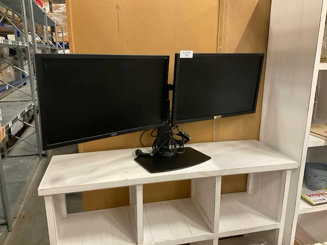 Acer v246hl monitoren op standaard (2x) - afbeelding 1 van  3