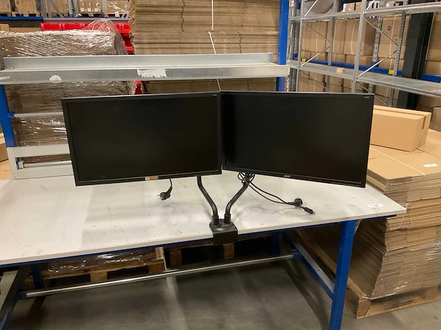 Acer v246hl monitoren op steun (2x) - afbeelding 1 van  3