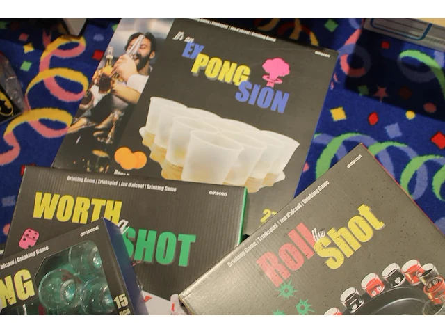 Acht drinkspellen in diverse uitvoeringen w.o. bierpong, proseccoping, drinking ludo, etc. - afbeelding 3 van  3