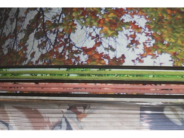 Acht lampenkappen xl vv diverse designs, doorsnede ca 105 cm en hoogte 110cm. - afbeelding 2 van  2