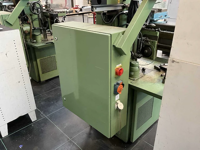 Aciera f3 freesmachine - afbeelding 2 van  10