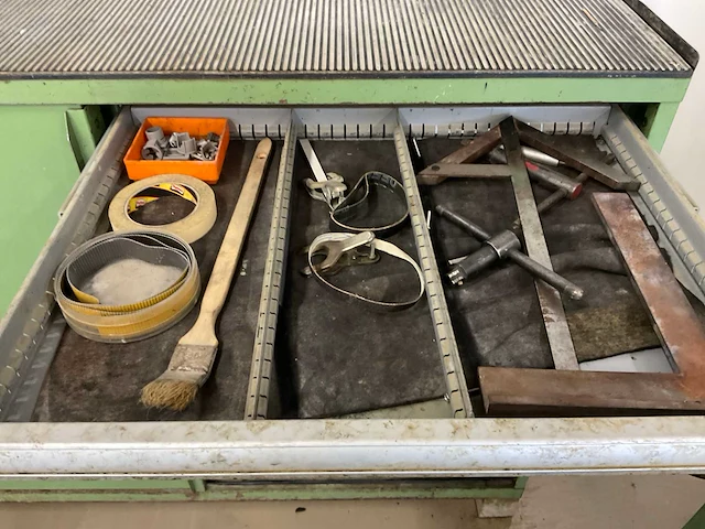Aciera f3 v freesmachine - afbeelding 3 van  21